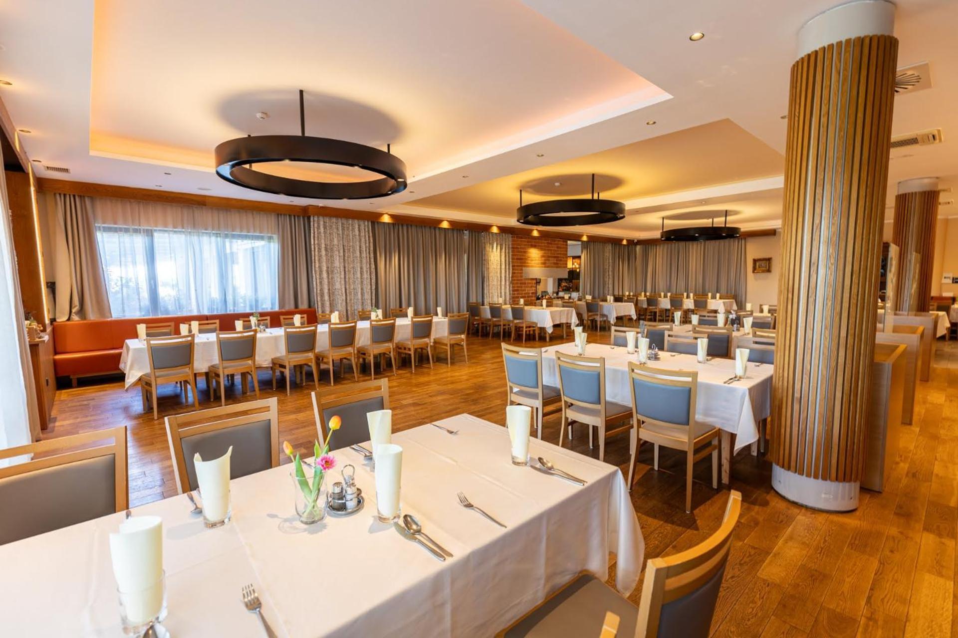 Hotel Dolenjc Ново Место Екстериор снимка