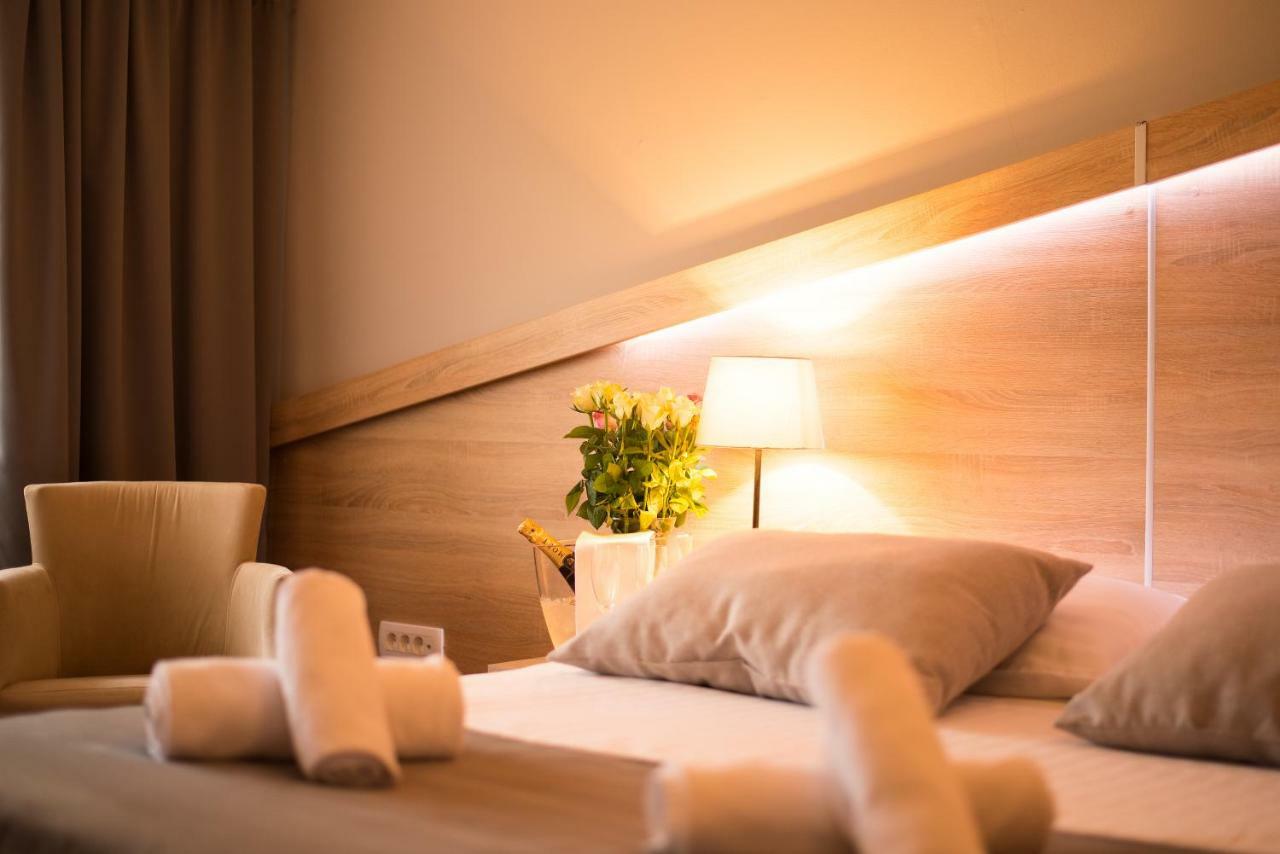 Hotel Dolenjc Ново Место Екстериор снимка